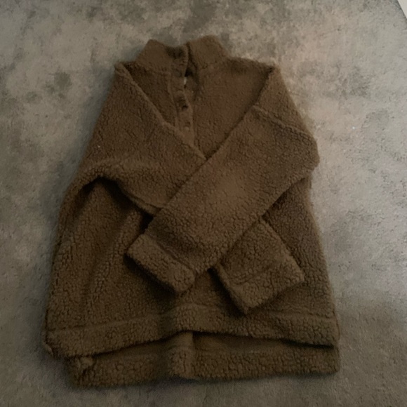 Green aeire sweatshirt - Picture 2 of 5